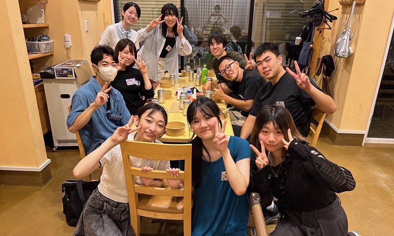 みやまえ塾で活動する学生ボランティアの皆さん